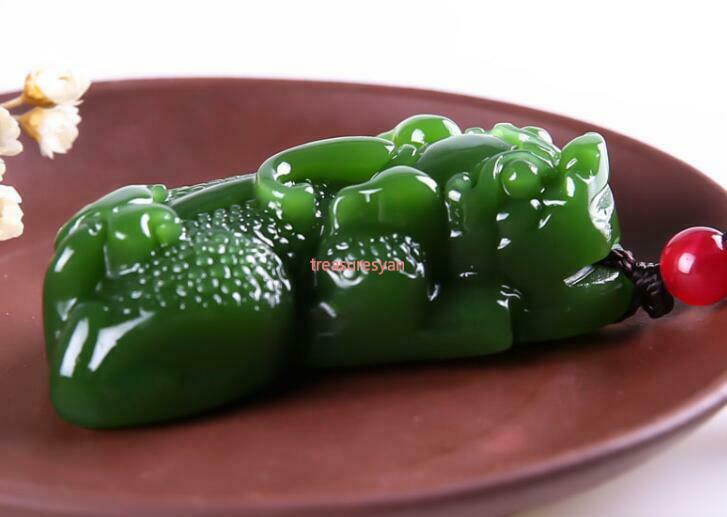 Exquisitely carved jadeite couple jade brave jade pendant