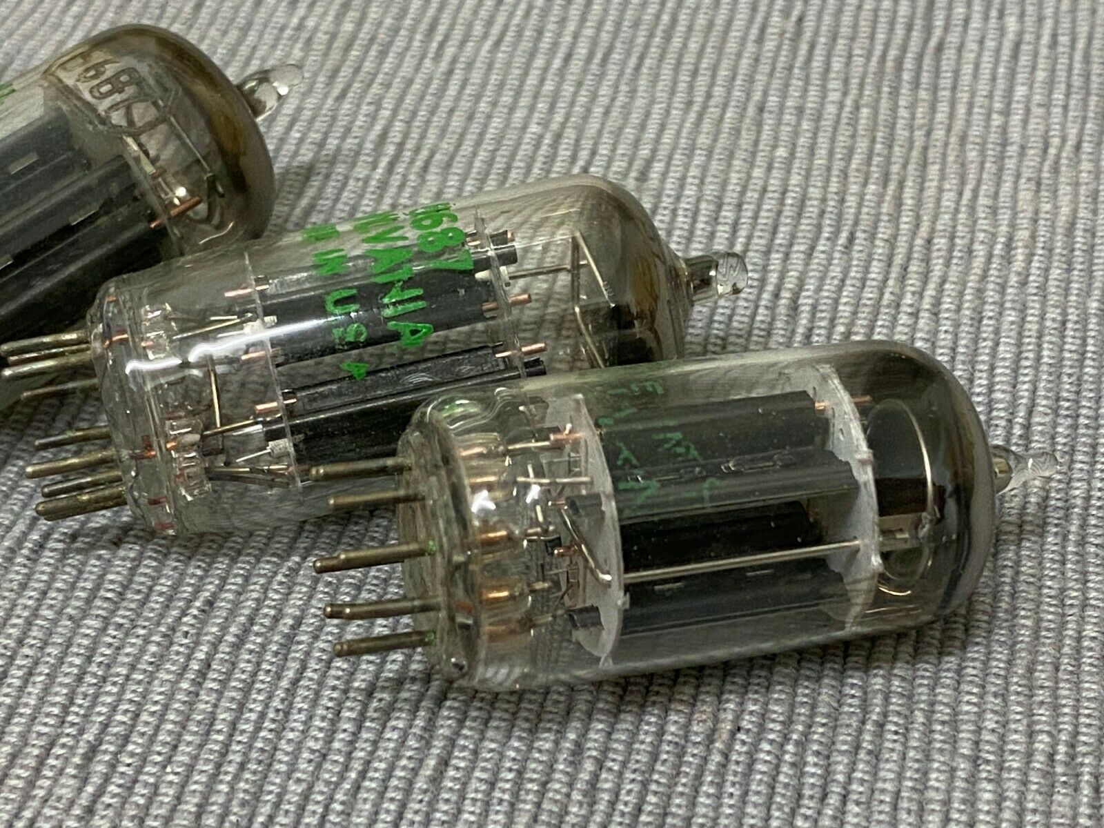 1PCS - Sylvania 5687 Vacuum tube NOS NIB