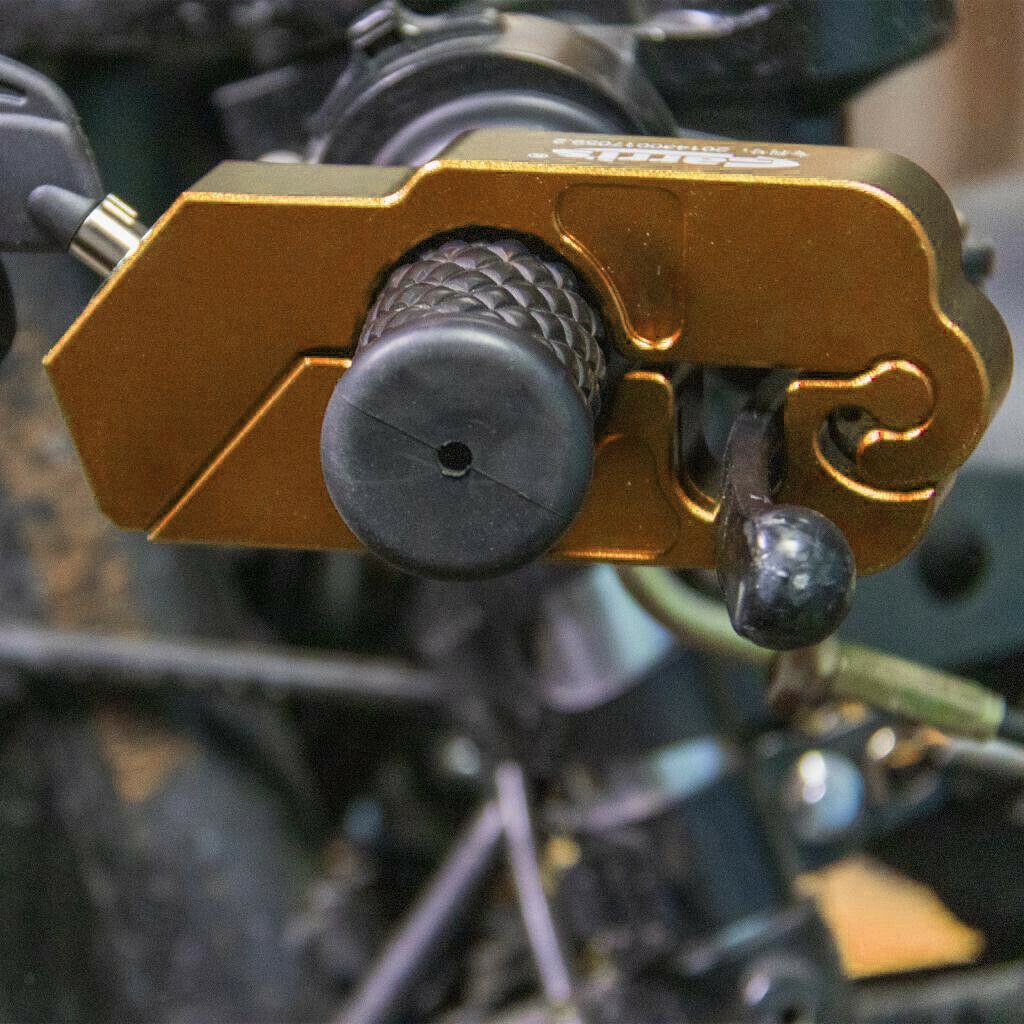 Golden Motorcycle CNC Grip Lock Security Handlebar Brake Lever Lock for Scooters