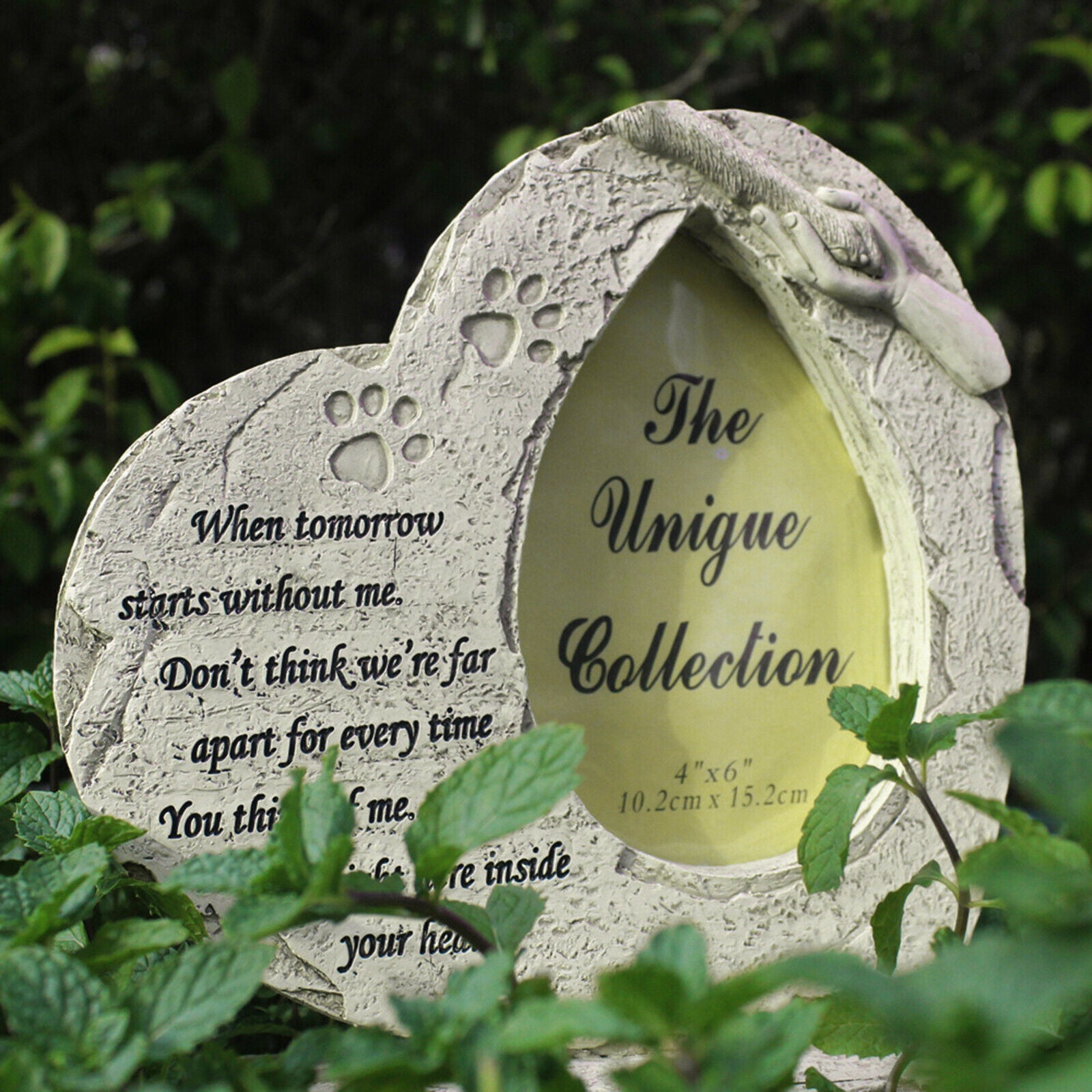Pet Memorial Stone Heart-shaped Tombstone Cat with Outdoor Yard Accessories