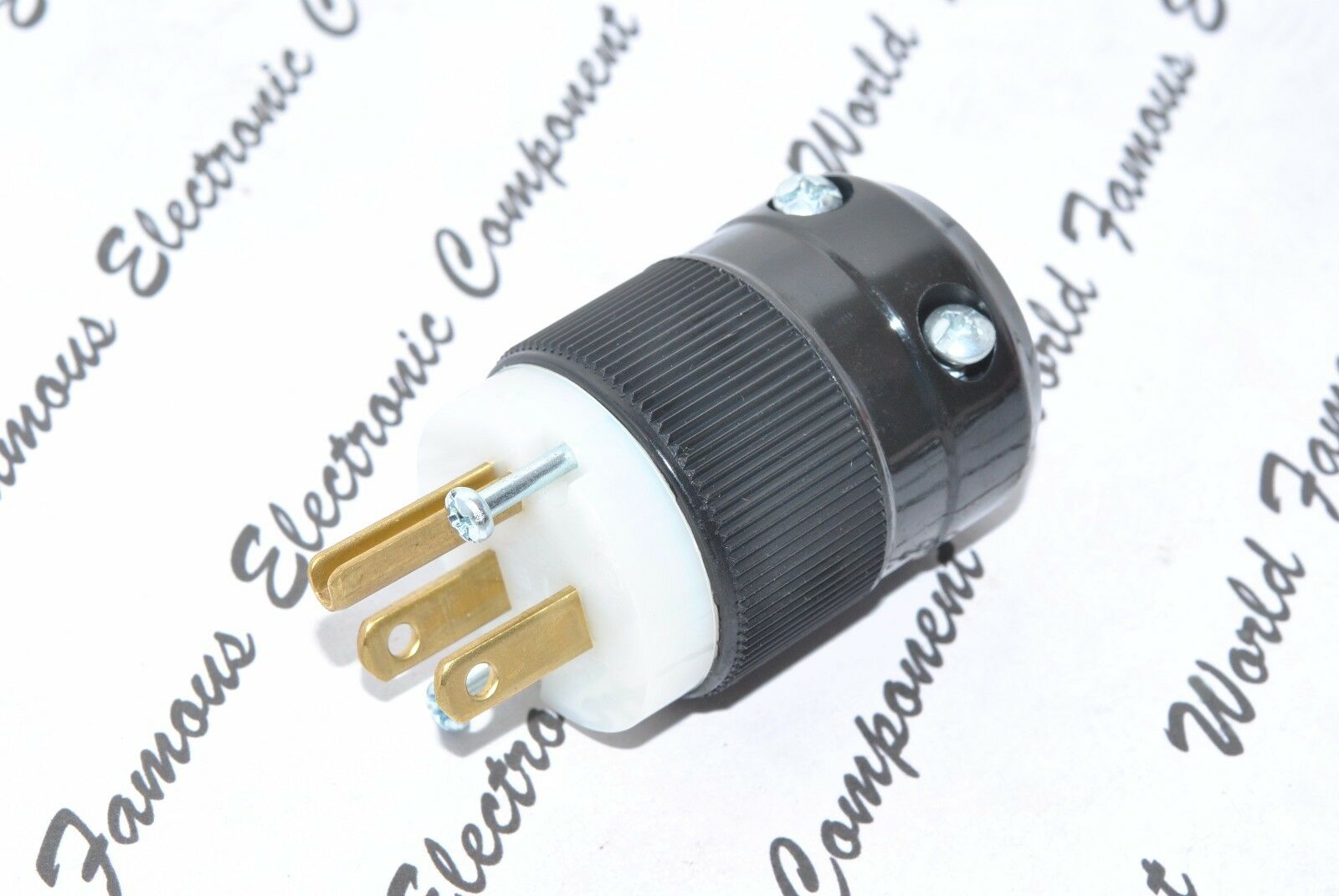 1pcs - MARINCO 5266 NEMA5-15P 15A 125V Straight Plug