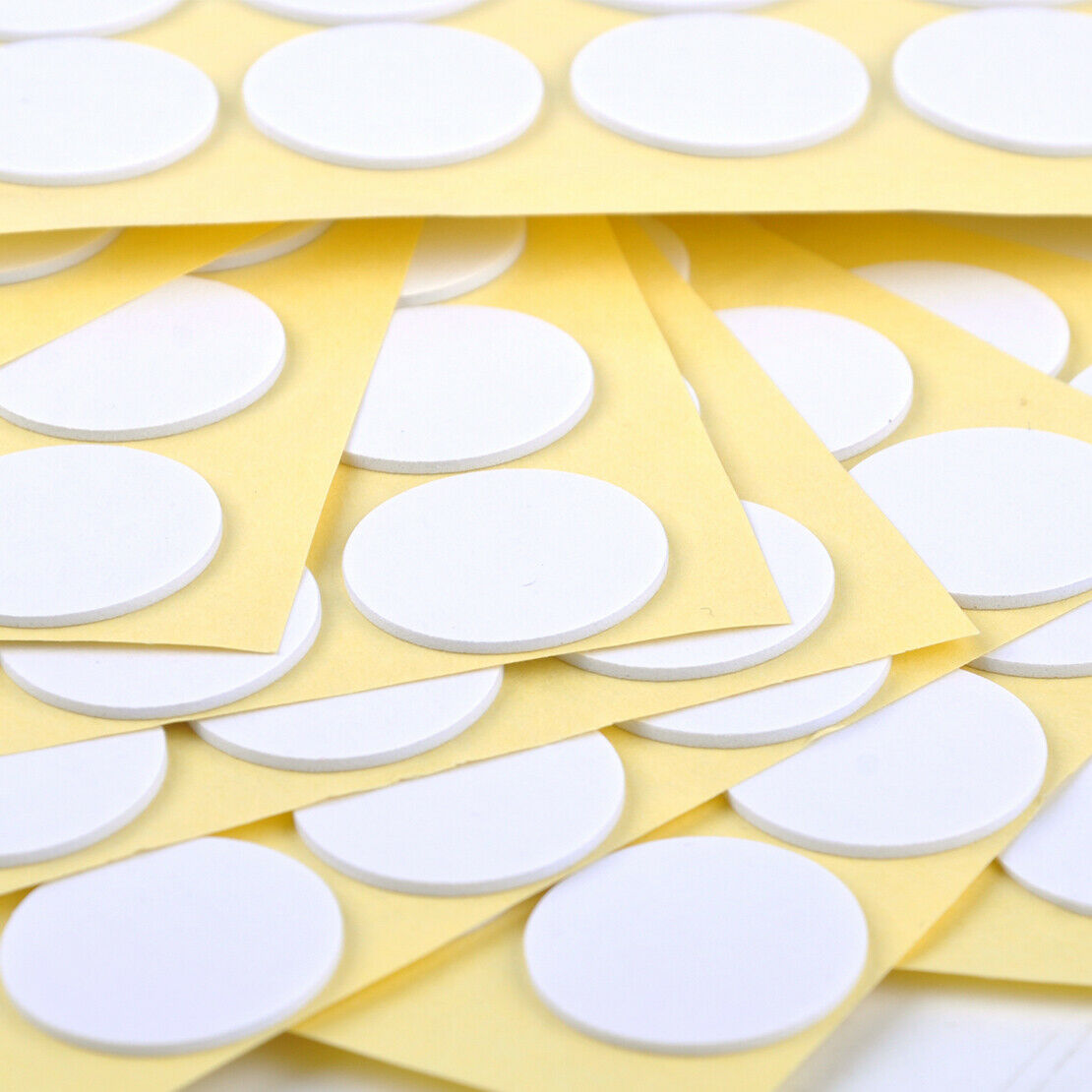 200pcs 20mm Diameter Wick Stickers Glue Dots for Candle Making Paste Balloon An