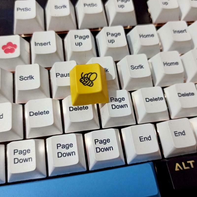 R4 Cherry Profile Dip Dye Sculpture PBT Keyboard Keycap Etched Honey Bee Keycap