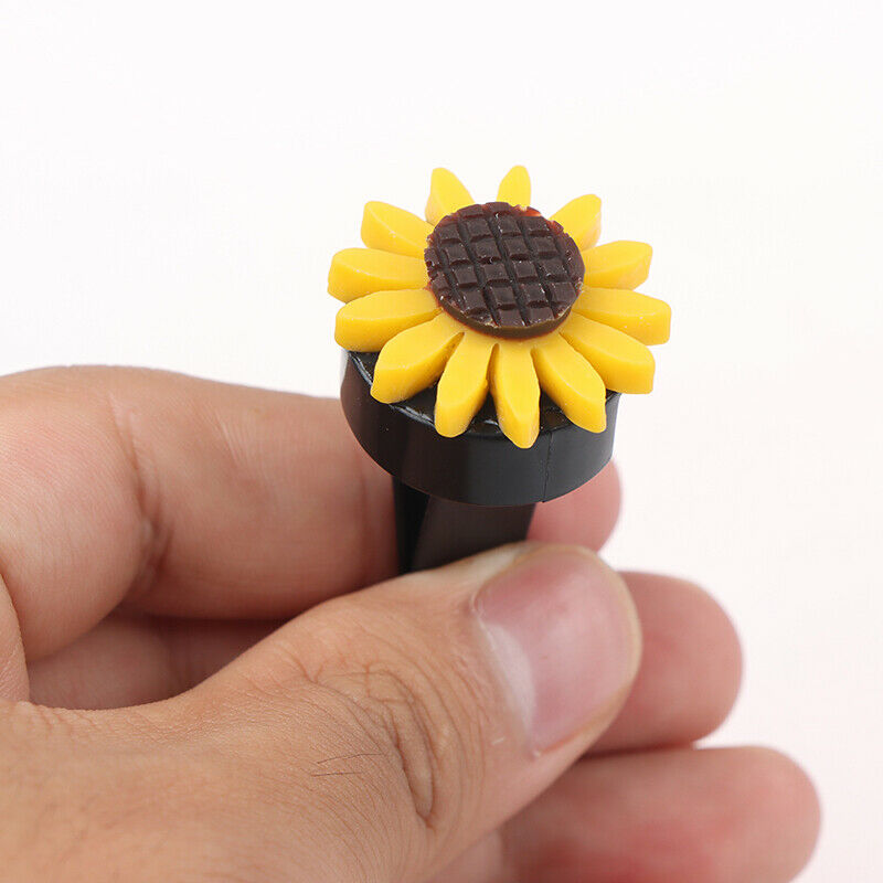 Car Air Outlet Perfume Clip Sunflower Air Conditioner Air Outlet AromatherapFCA