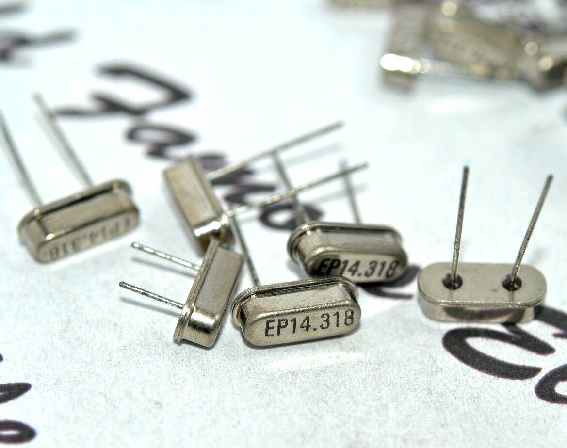 27pcs - 14.318 MHz EP14.318 Quartz Crystal Resonator / XTAL