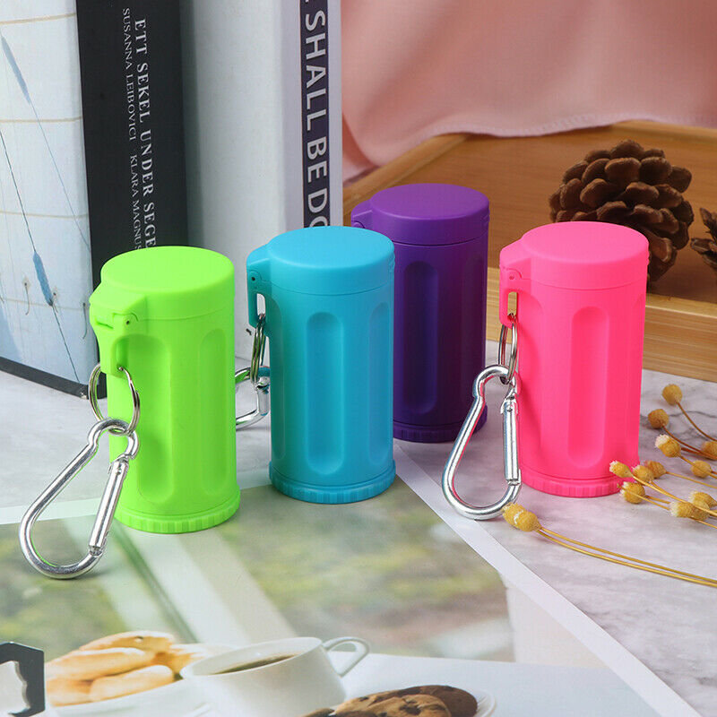 Universal Mini Ashtray 7 Holes Pocket Ashtray with Cover Key Chain Access.l8