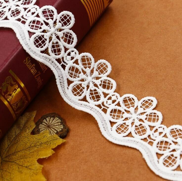 4 Yards Milk silk Lace Flower Lace Decorative clothes Sewing Applique crafts