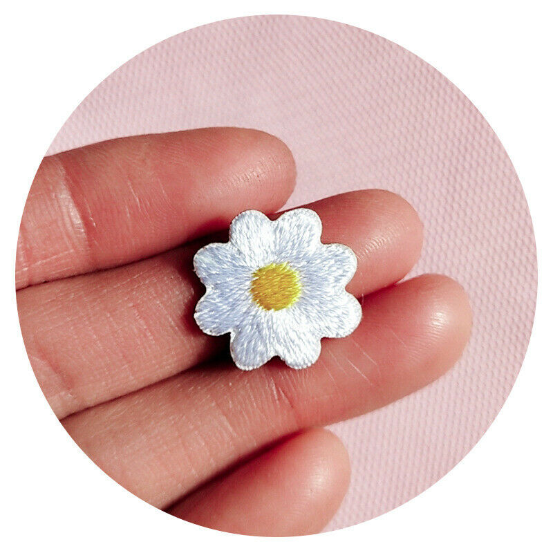 10x Self Adhesive Patches Embroidery Flower Daisy Applique Badge for Clothes Bag