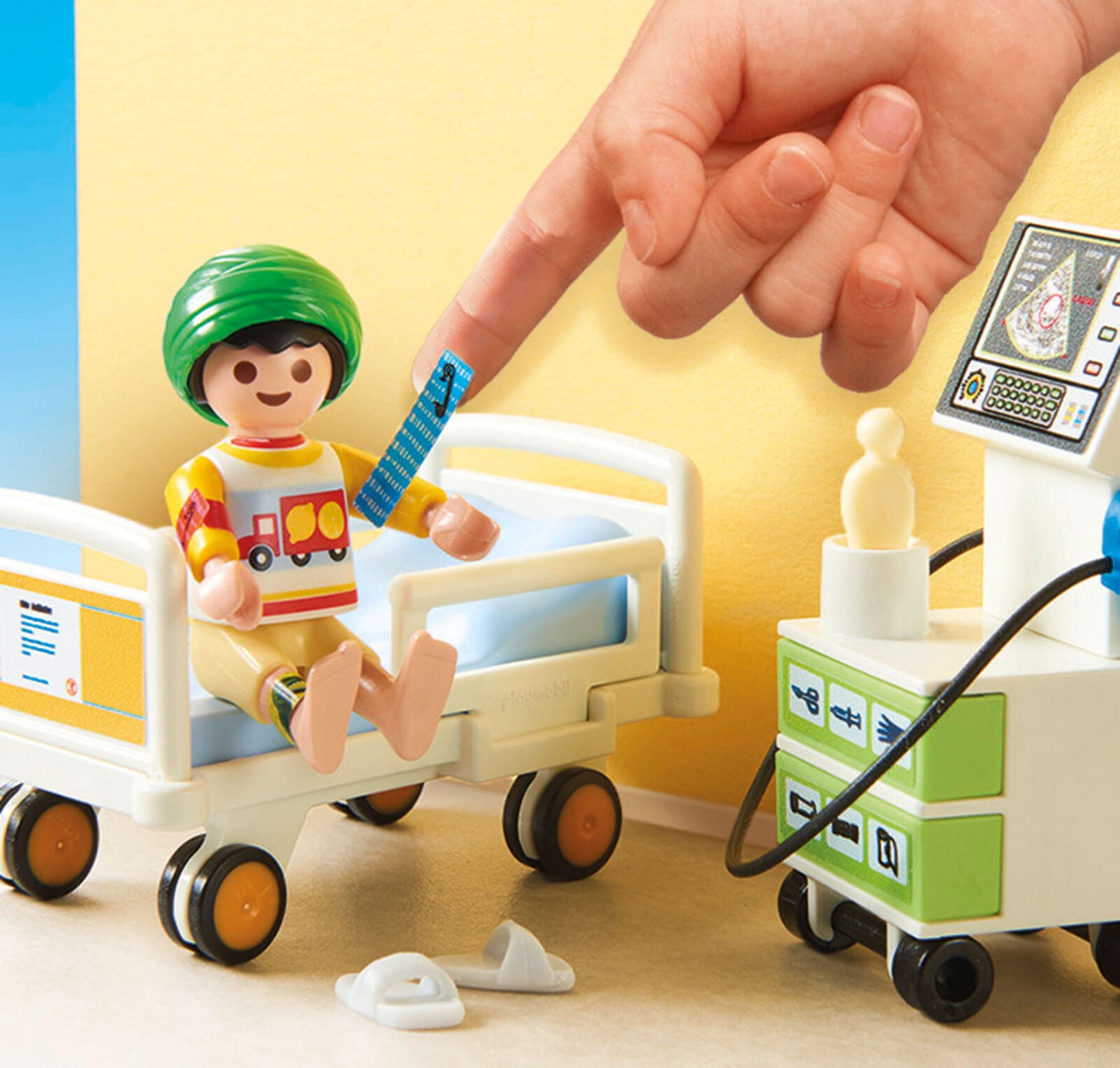 70192 Playmobil City Life Children's Hospital Room Set inc 47pc & Figures Age 4+