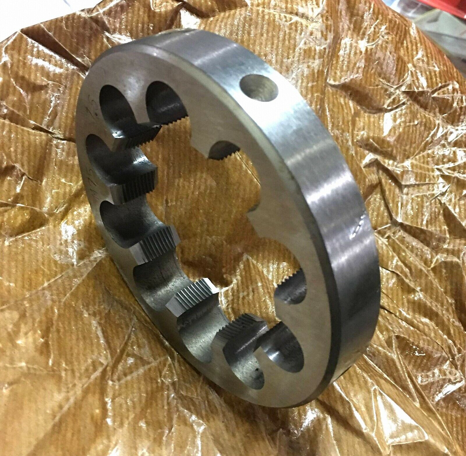 M105 x 2.0mm Pitch Metric Right hand Die [Die/1]