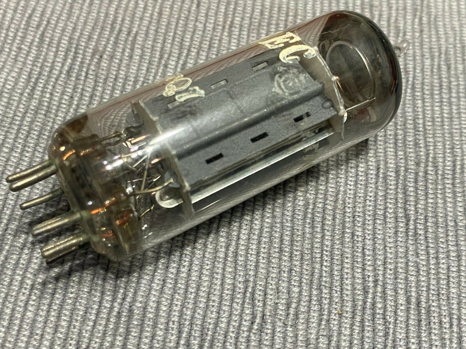 1pcs - NEC / HITACHI 6FQ7 / 6CG7 Vacuum tube NOS