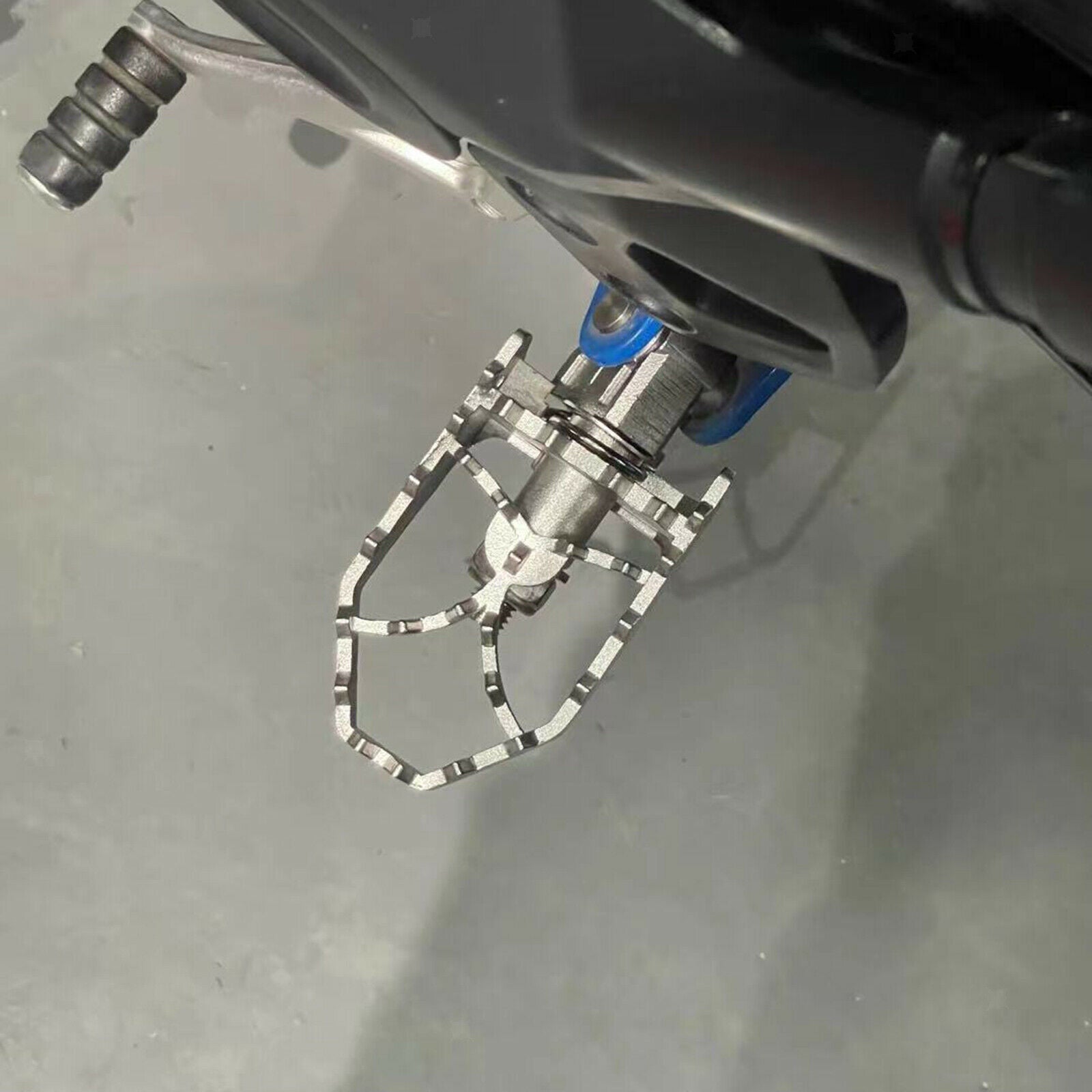 Rear Wide Foot Pegs Pedal for DUCATI MULTISTRADA 1200 1200 Motorbike Replace