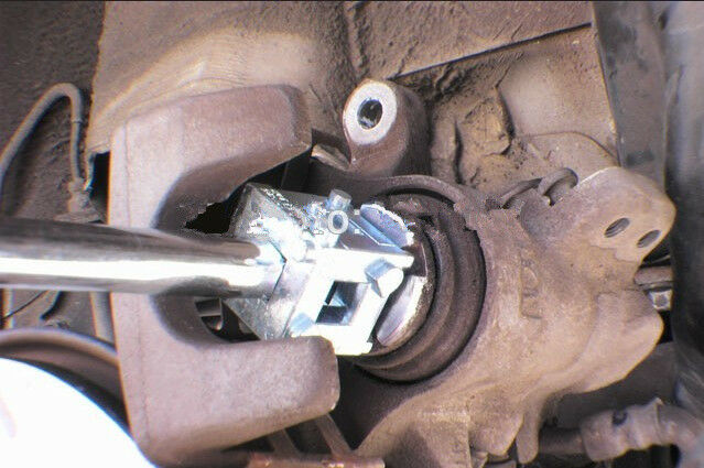 Autos Rear Disc Brake Piston Caliper Wind Back Cube 3/8" Drive Calliper Adaptor