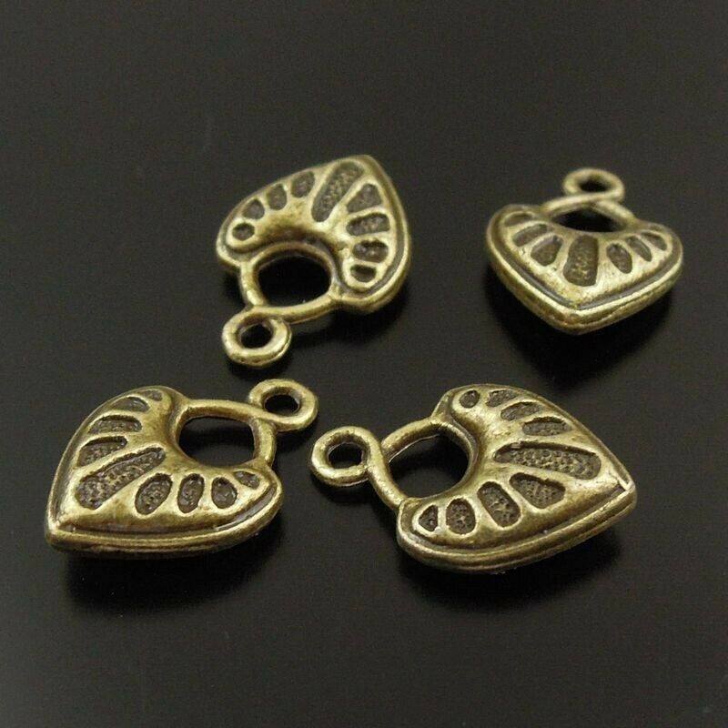 40 pcs Antiqued Bronze Alloy Charm Heart Shaped Carved Pendant Findings 13x11mm
