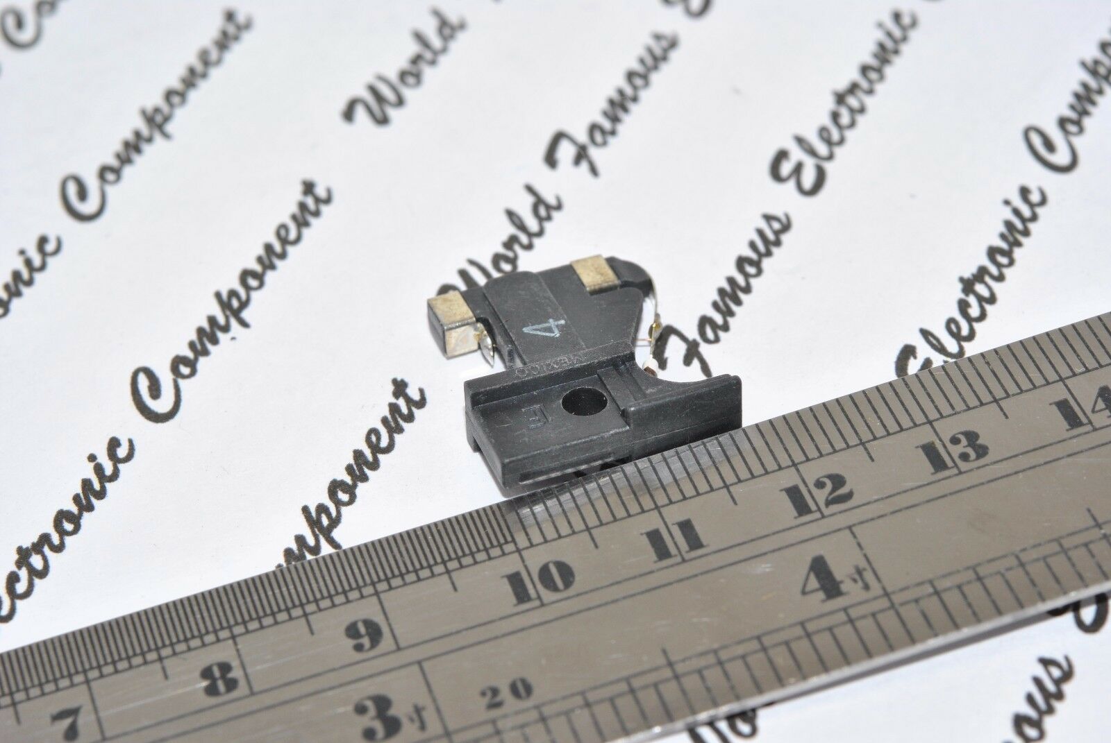 4PCS - LITTELFUSE rating:15 0481015.H 15A Alarm Indicating Fuse
