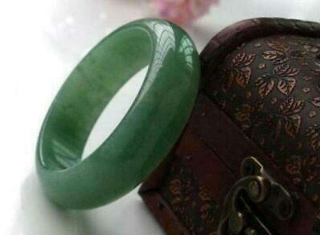 Beautiful China Natural Green Jadeite Jade Bangle Bracelet Handmade 58-60mm
