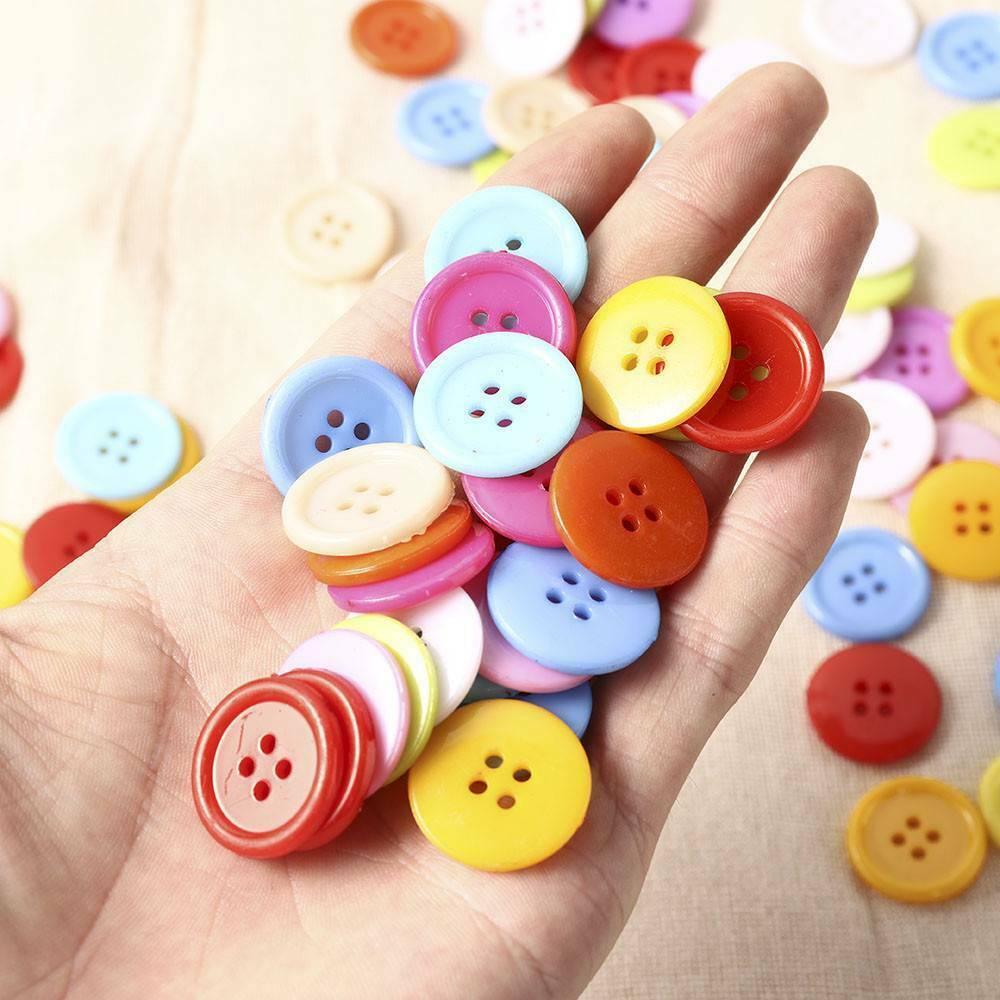 100 Pcs/pack 4 Holes Round Plastic Sewing Buttons Mixed Colors Scrapbooking 20mm