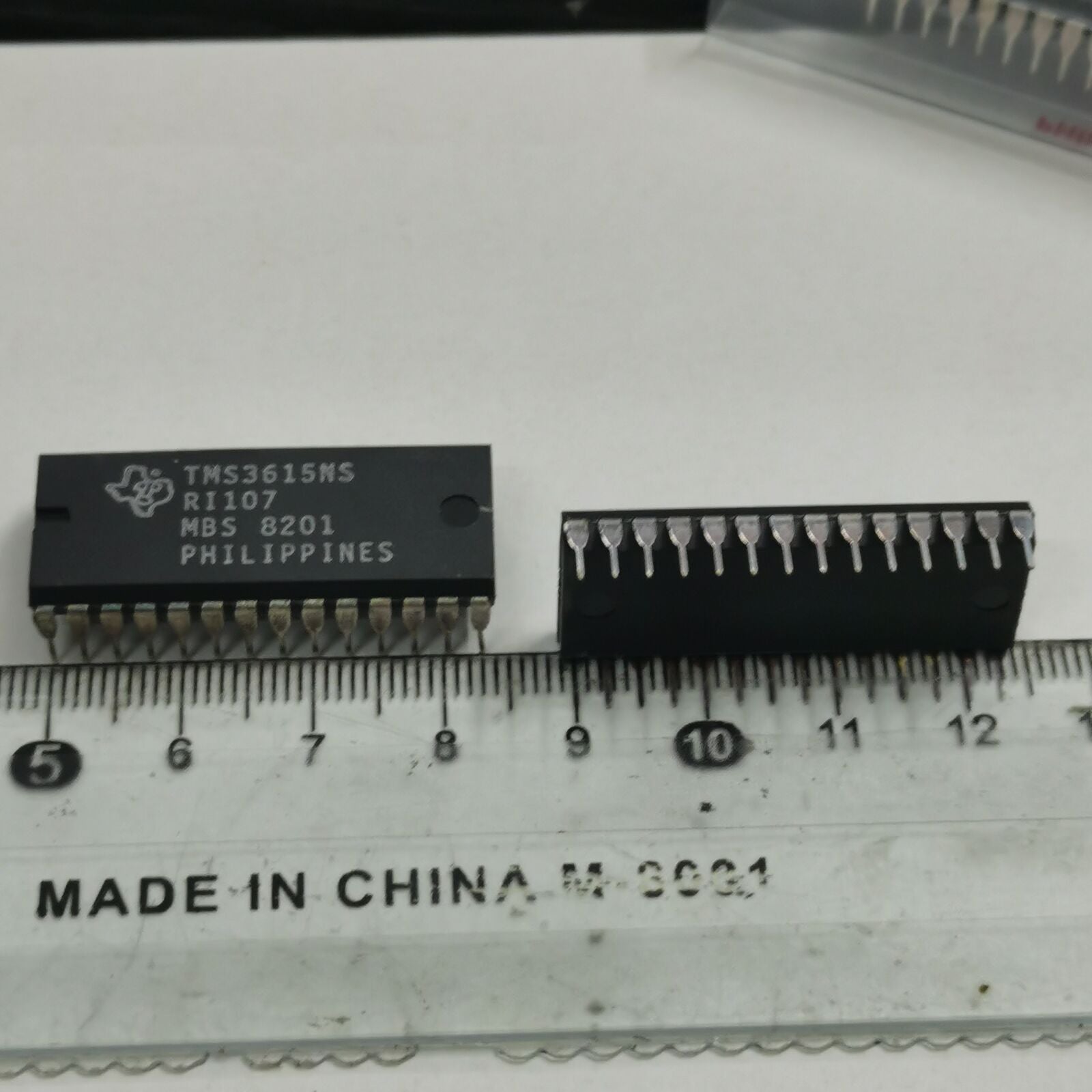 1PCS IC TI WDIP-28(DIP-28) TMS3615NS TMS3615 Length:35MM(Lead Pitch:2.54MM)