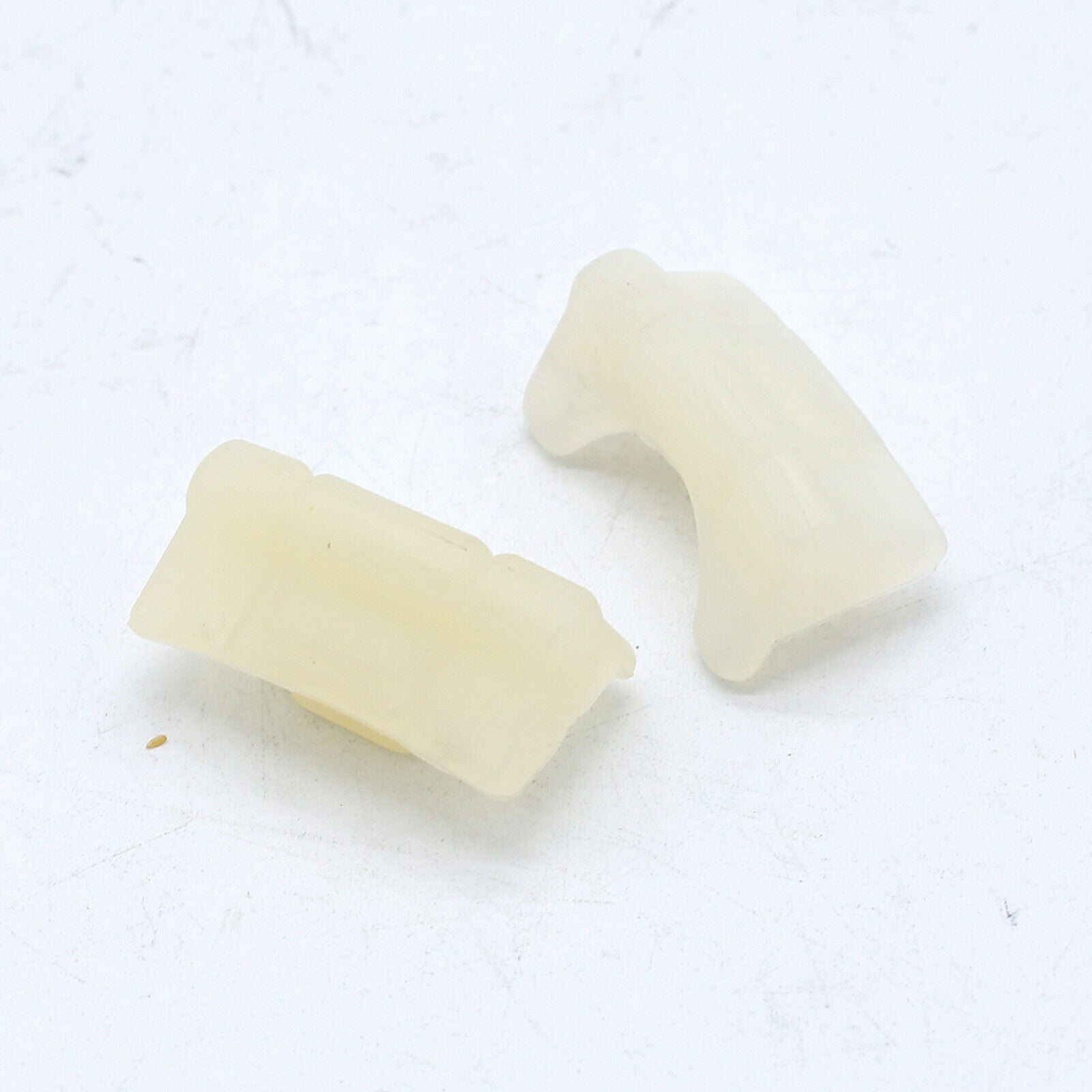 2-pck Seat Runner Guide Clips for VW Scirocco 435881203A White Professional