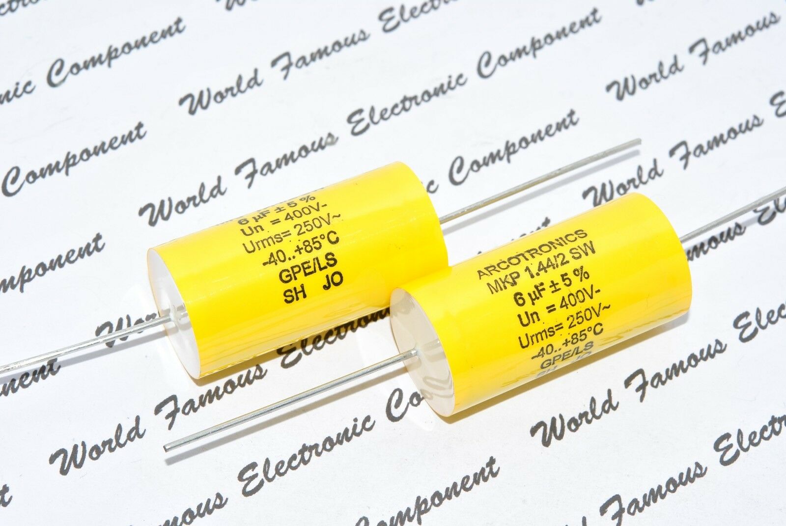 1pcs - ARCOTRONICS MKP 6uF (6µF) 400V 5% Axial Film Capacitor (MKP 1.44/2 SW)