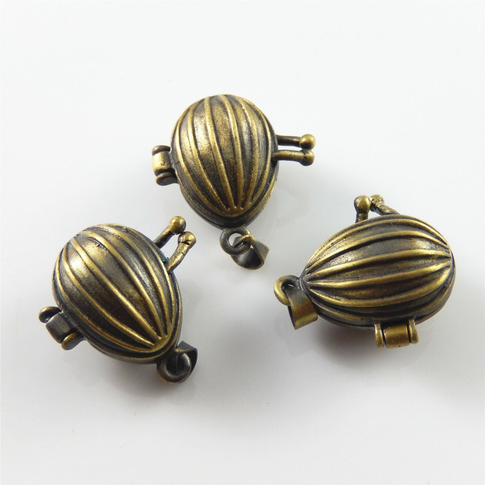 3-pack Antiqued Bronze Alloy Hot Air Balloon Pendant Locket Openable 19x13x13mm