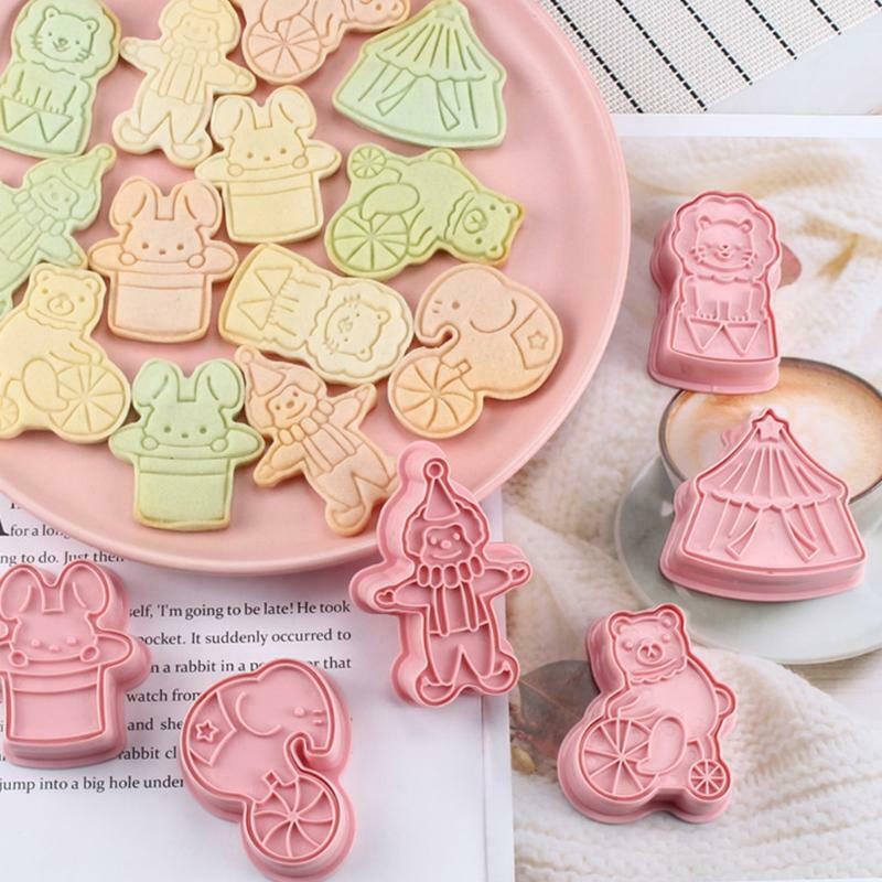 6Pcs Circus Animal Cookie Cutters Fondant Cutters Plunger Cookie Stamps, Rabbit