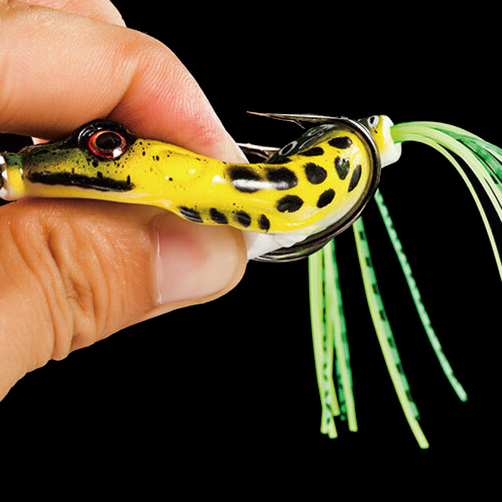 Fishing Lures Large Frog Topwater Crankbait Hooks Bass Bait Tackl.l8