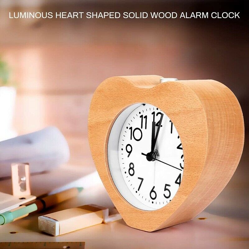 Wood Alarm Clock Classic Retro Table Clock with Heart Design Silent Desktop C5E5