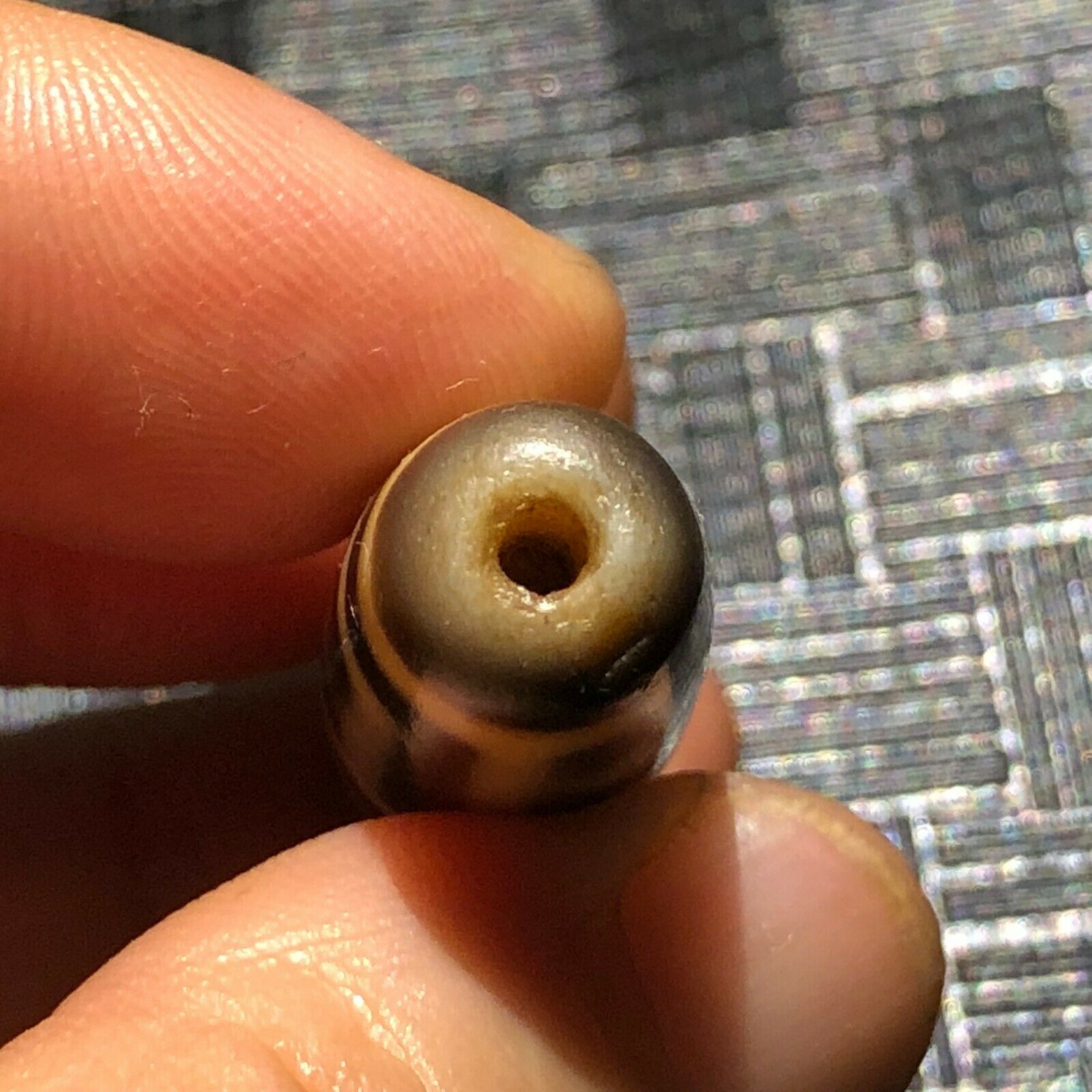 Magical Tibetan Old Agate Ivory Color 4Eye Totem dZi Bead 11.2*40.5mmC757