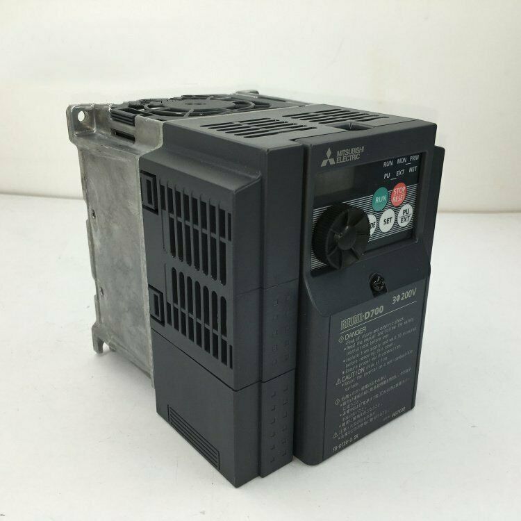 Mitsubishi Inverter FR-D720-2.2K FRD7202.2K NEW 1PC In Box One year warrany