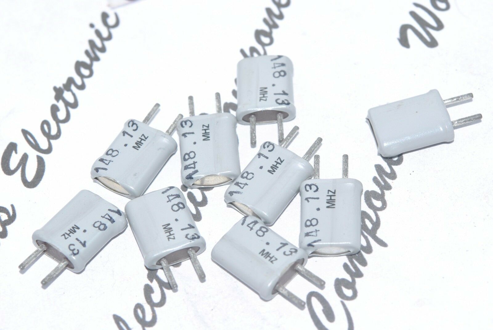 9pcs - 148.13MHZ Quartz Crystal Resonator / XTAL HC-49U