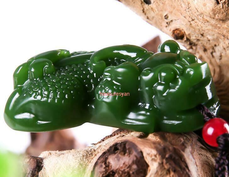 Exquisitely carved jadeite couple jade brave jade pendant
