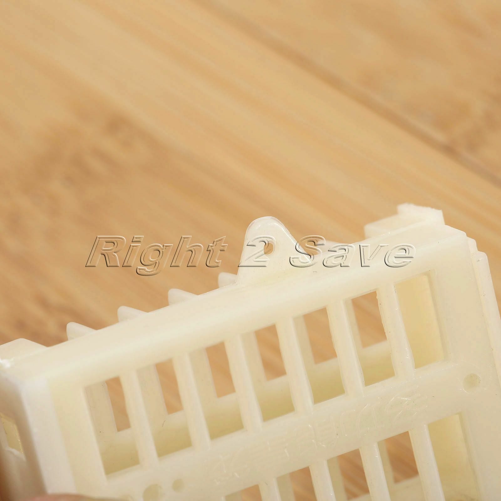 10pcs White Functional Queen Cage Bee Match-box Moving Catcher Beekeeping Tool