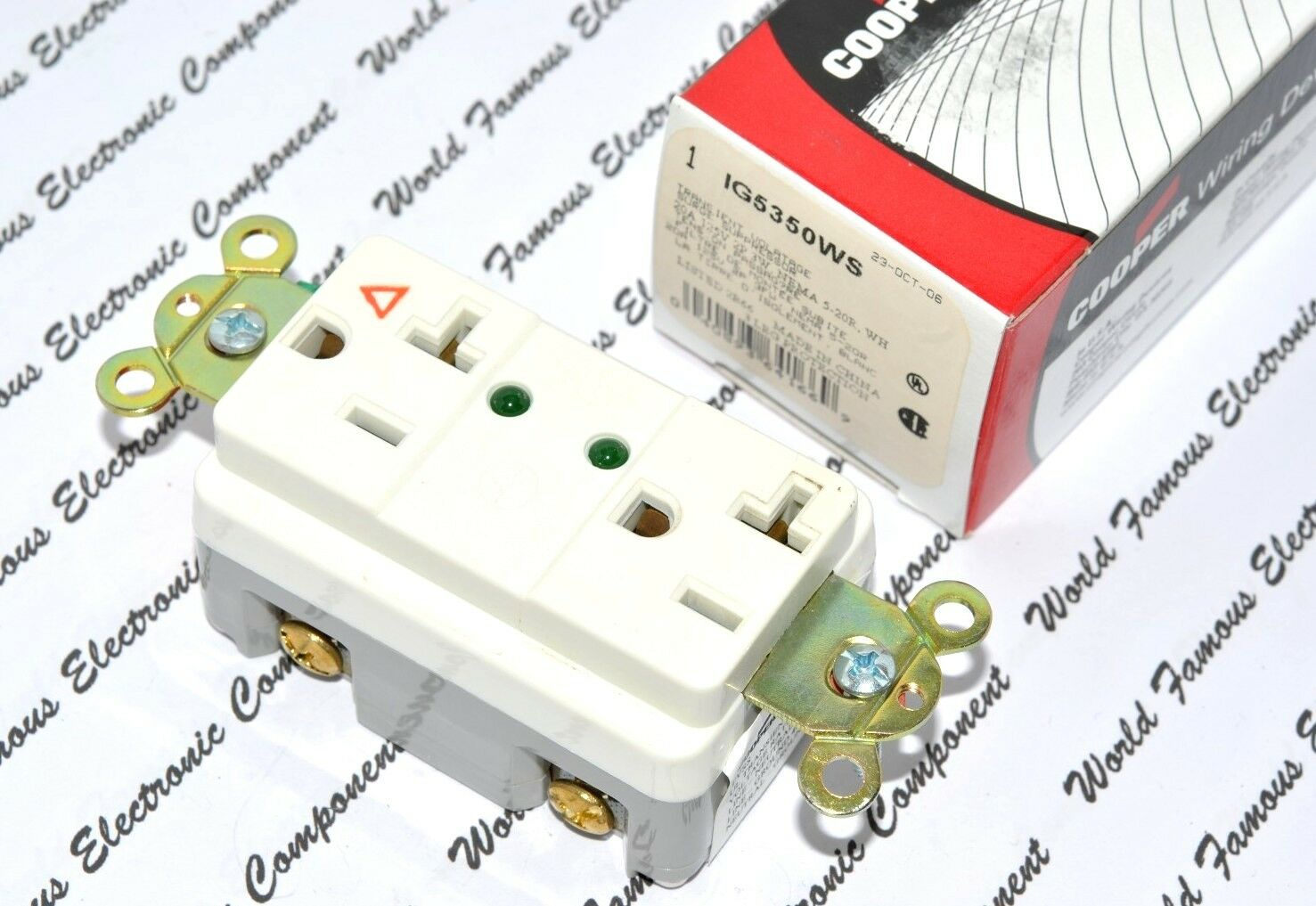 1pcs-COOPER IG5350WS Isolated Ground TVSS with LED Receptacle 20A-125V NEMA 5-20