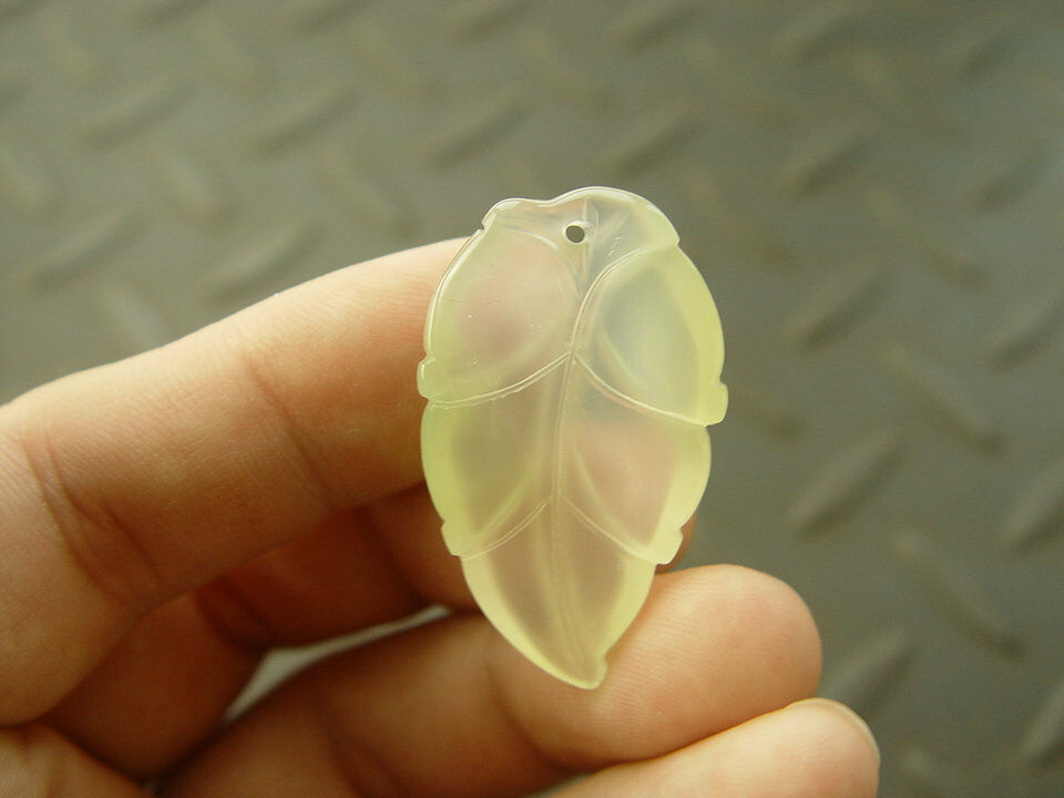 Unique Natural chalcedony agate Chinese Jade Icy hand carved Pendant Leaf AAA