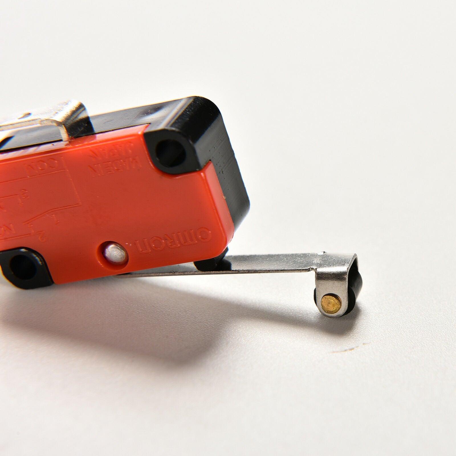 2X Micro Switch Spdt Hinge Roller Lever 15A V-156-1C25 Nice Small Usef WF