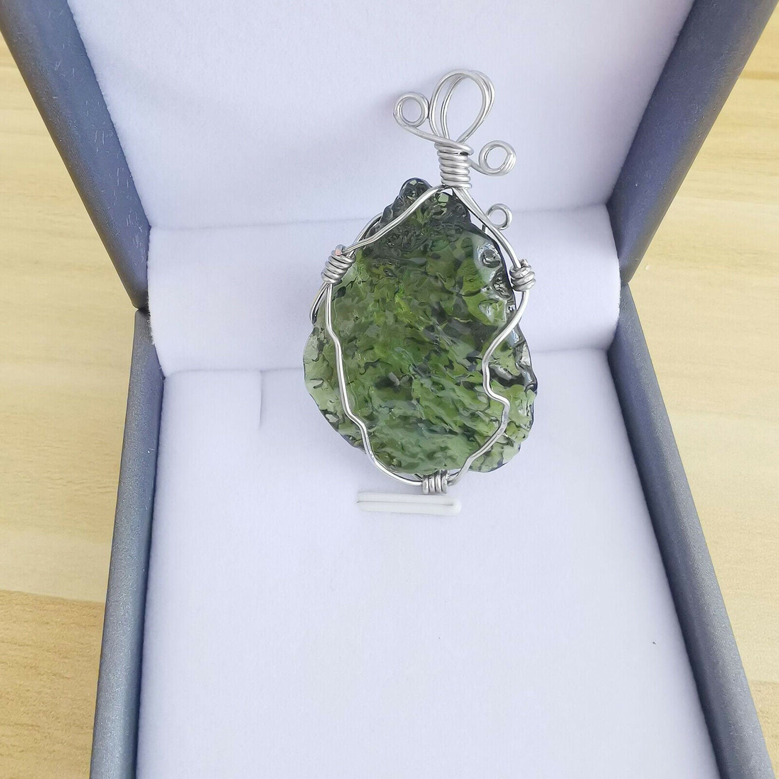 Natural Green Crystal Pendant Moldavite Meteorite Necklace Jewelry gift