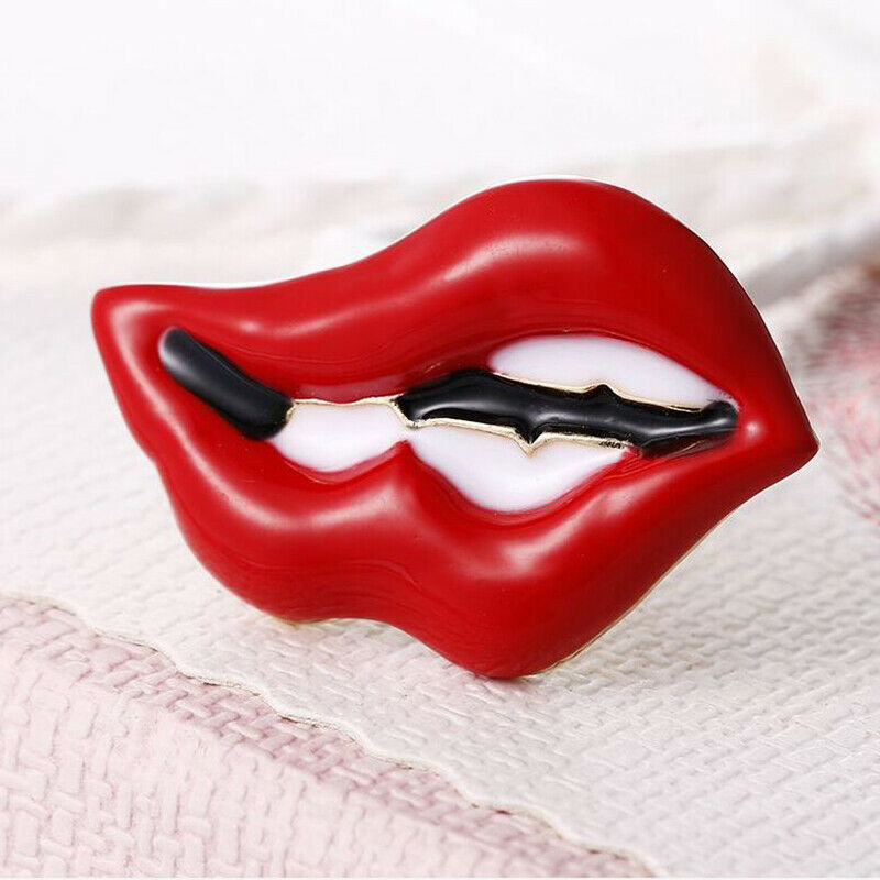 Fashion Women Red Lips Brooch Pin Collar Decoration Badge Corsage Jewelry.l8