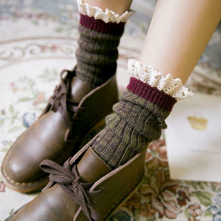 3 Pairs Women's Socks Cotton Blend Lace Ruffle Two Tones Knit Socks Thick Winter