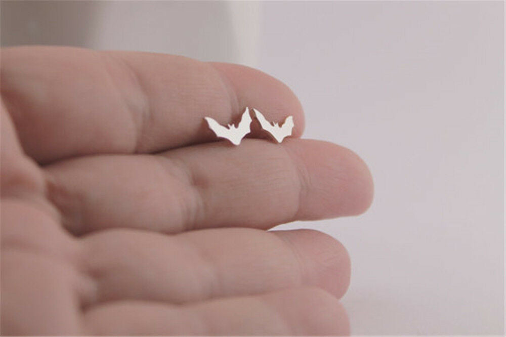 Cool Women Punk Gothic Bat Batman Ear Studs Earring Halloween Party Jewelry