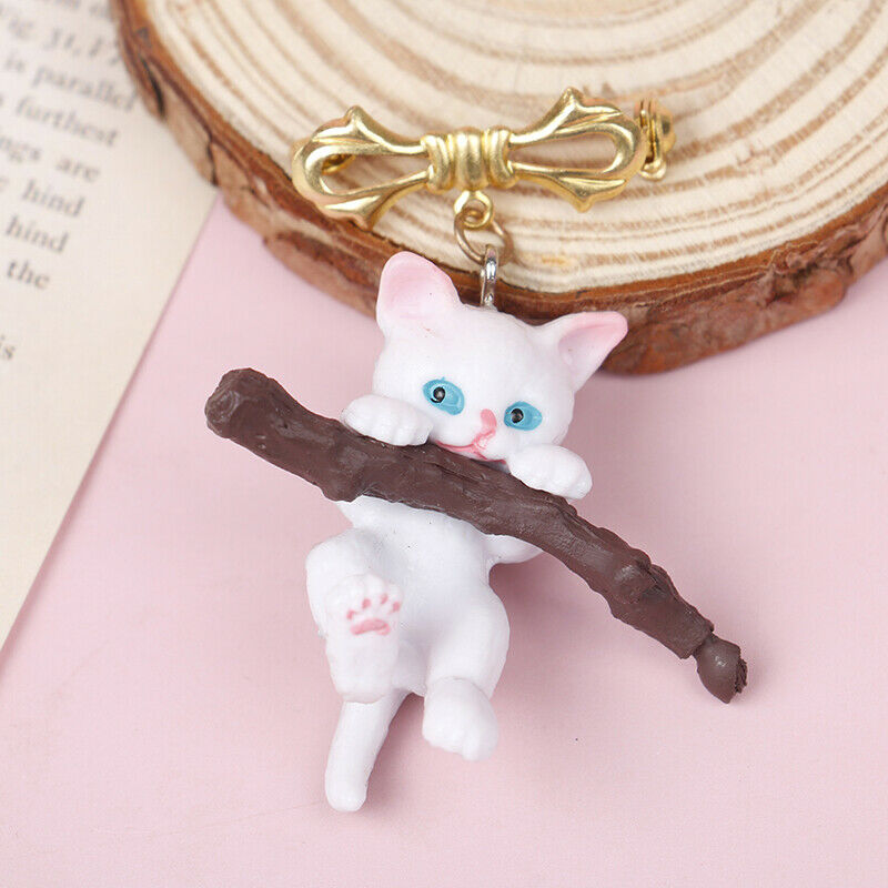 1Pc Cute Animal Cat Brooch Naughty Cat With Branch Play Lapel Pin Clothes.l8