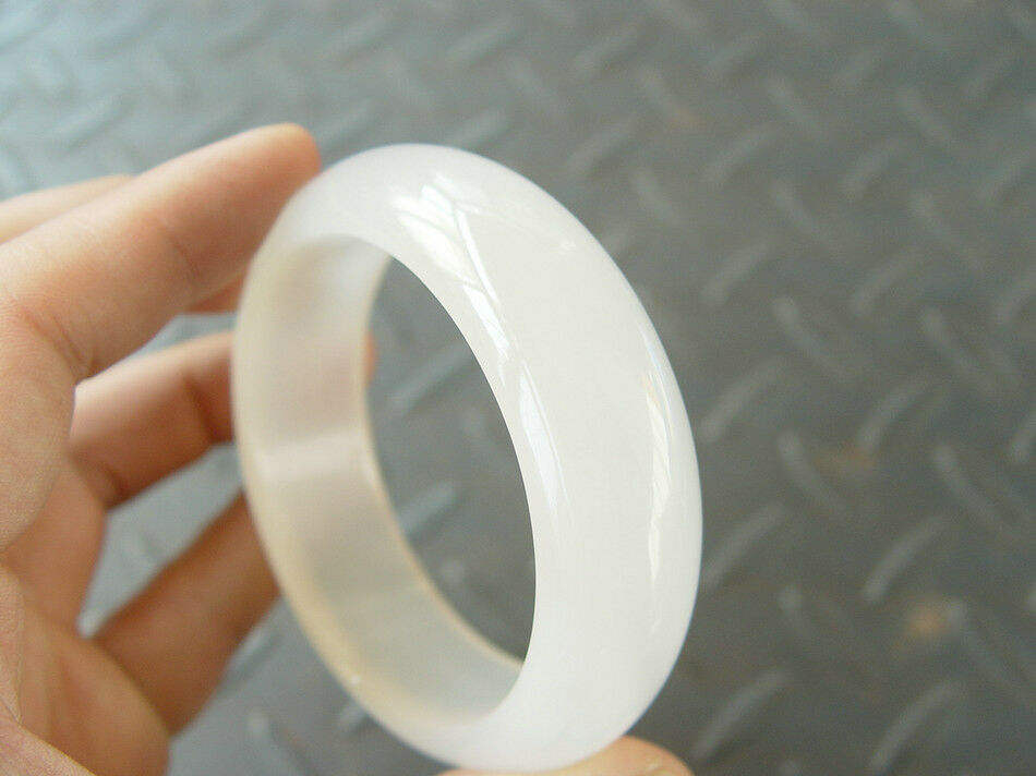 Natural Madagascar Marine Chalcedony Agate Jade White Bangle Bracelet 58-60mm