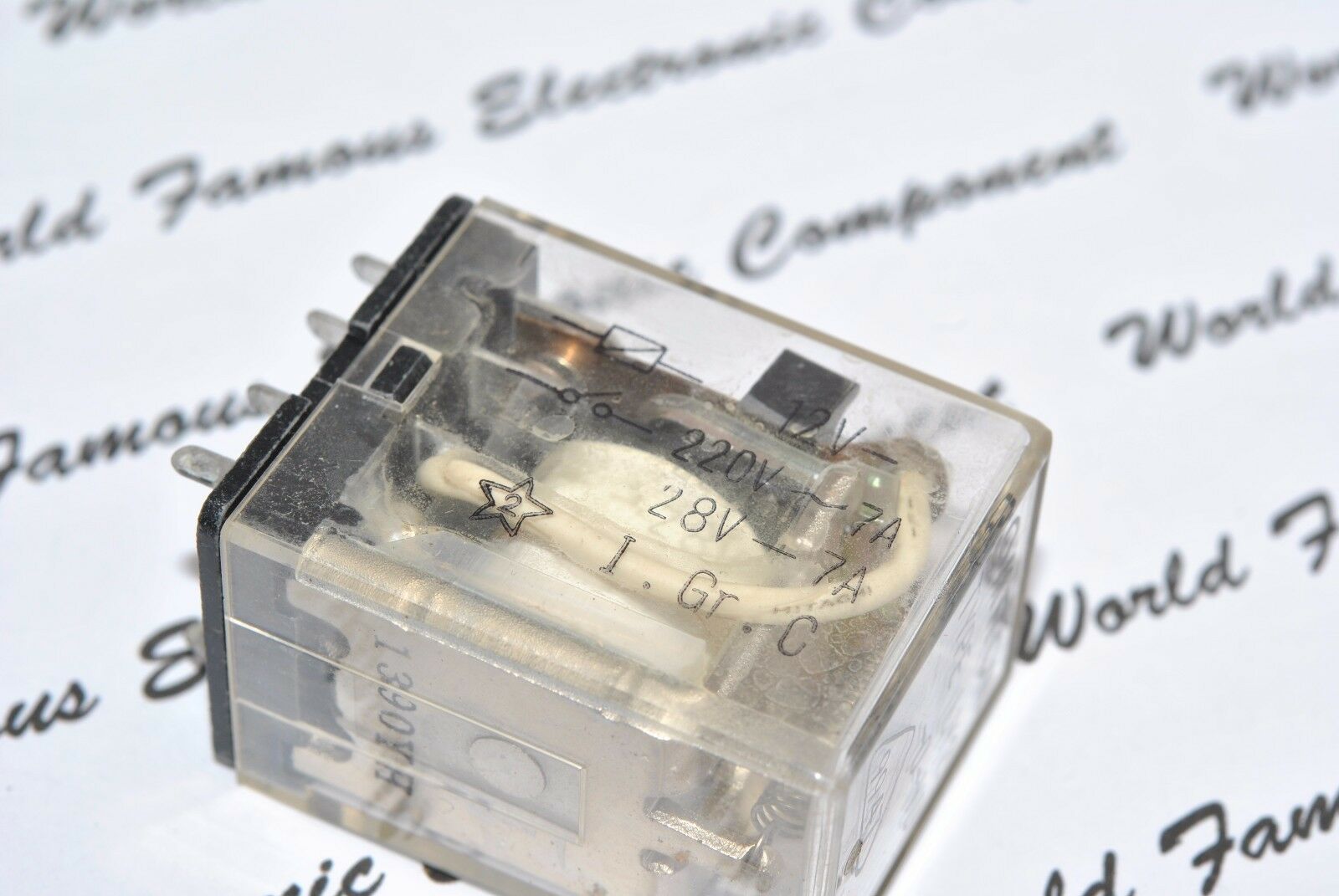 1pcs -  OMRON LY2-0-VD DC 12V Relay