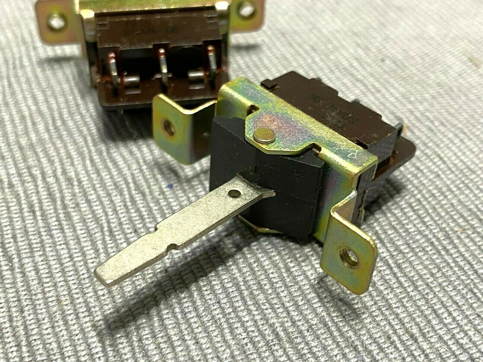 1pcs - ALPS TV-5 ON/ON 6-Pin Toggle Power Switch Made in JAPAN (SDA4L 86)
