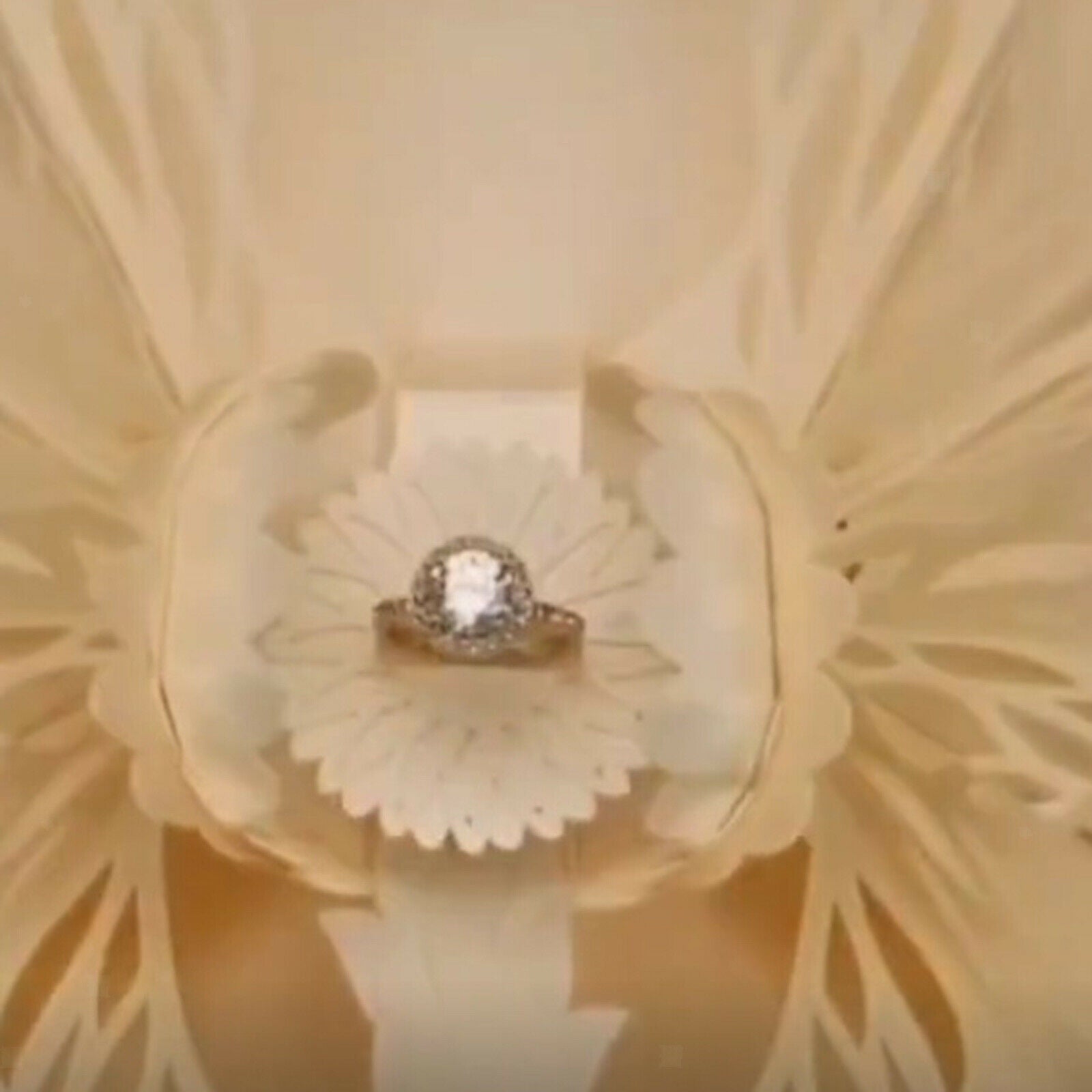 Ring Box Petal Paper Carving Ring Box for Wedding Suprise Proposal