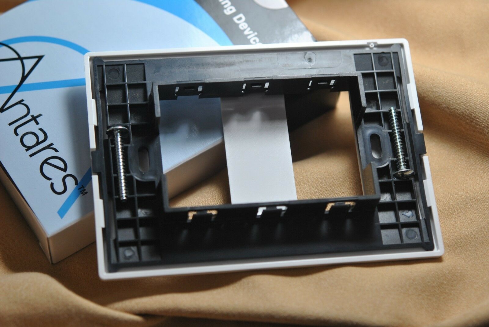 1pcs - COOPER Antares WD30164 2 units Plates White