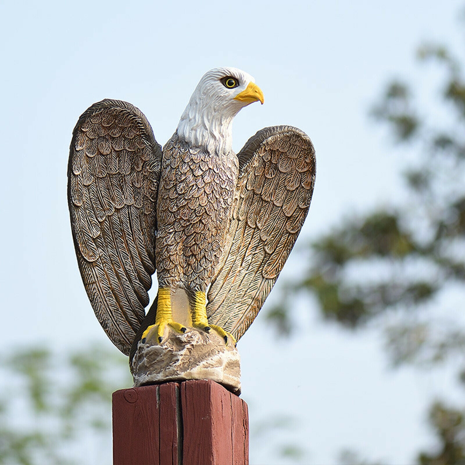 Eagle Decoy Plastic Bird Crow Pigeon Deterrent Statue Lawn Pest Control