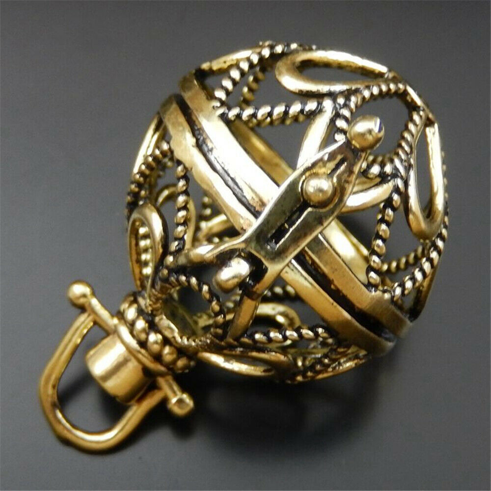 2 PCS Retro Bronze Round Hollow Flower Bola Ball Harmony Brass Locket 31*27*20mm