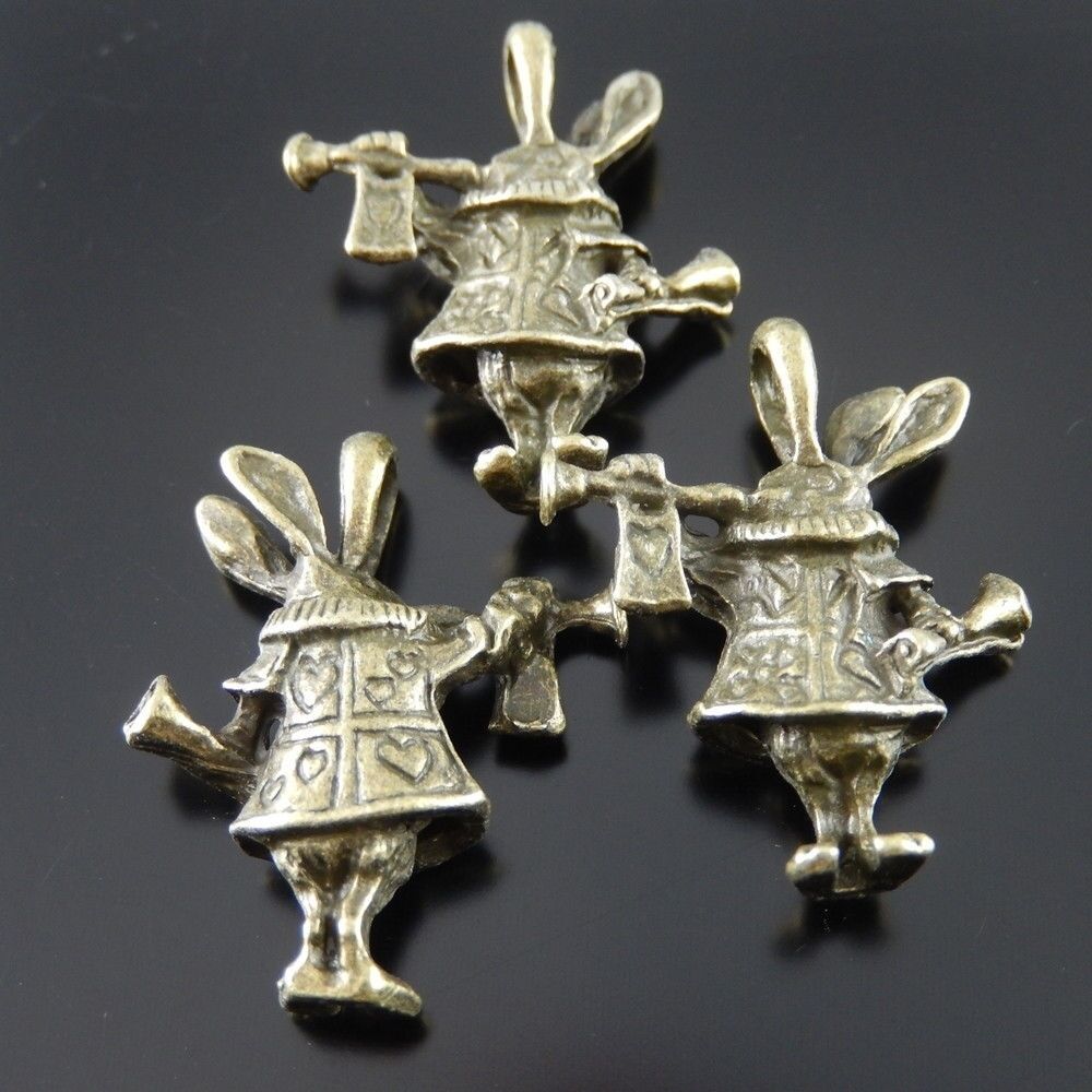 Antiqued Bronze Tone Alice Rabbit Alloy Charm Pendant 22*21mm 12pcs