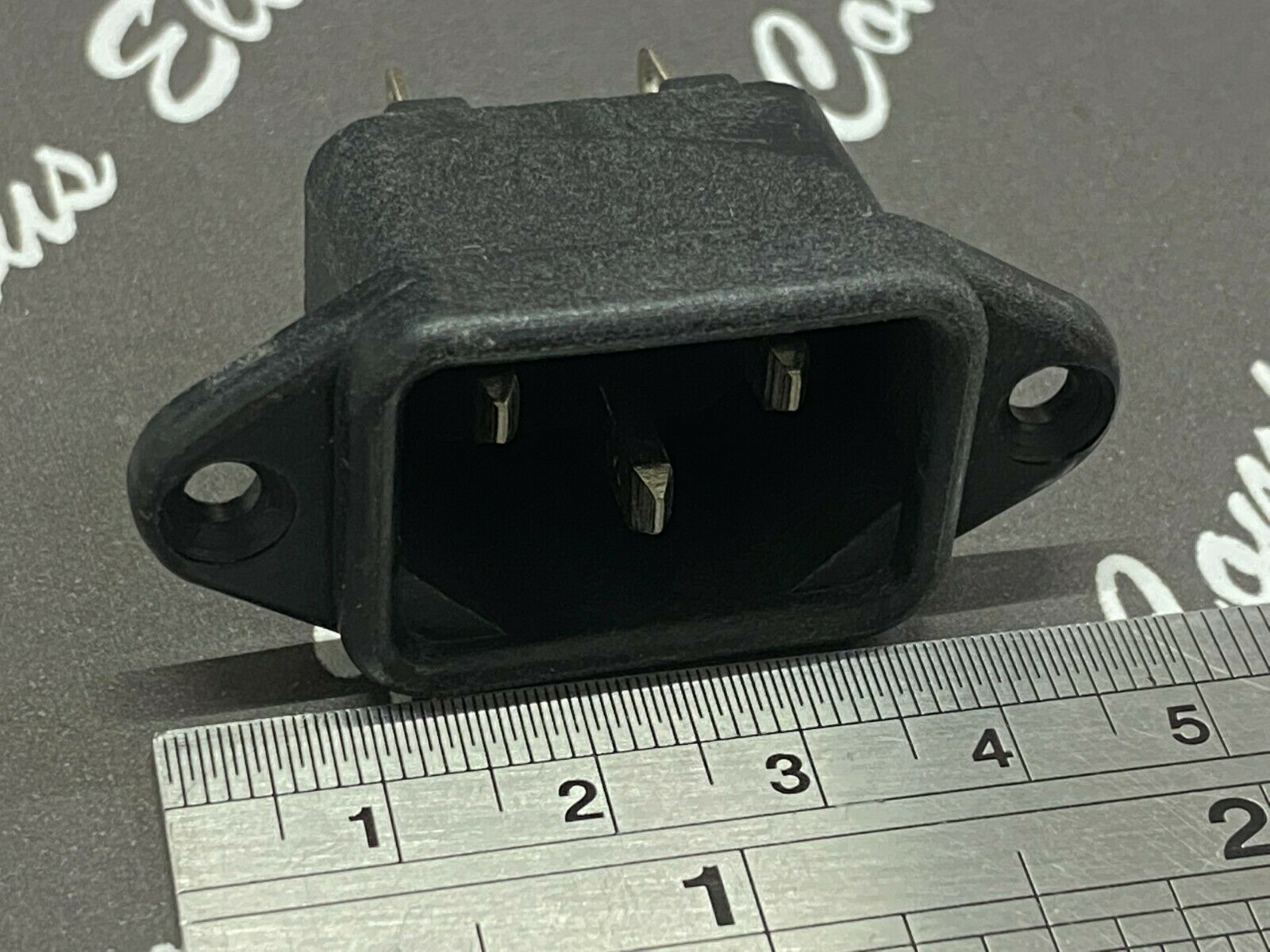 1pcs - NICOON NC-174 IEC Inlet Socket AC 6A 250V Male JAPAN NOS